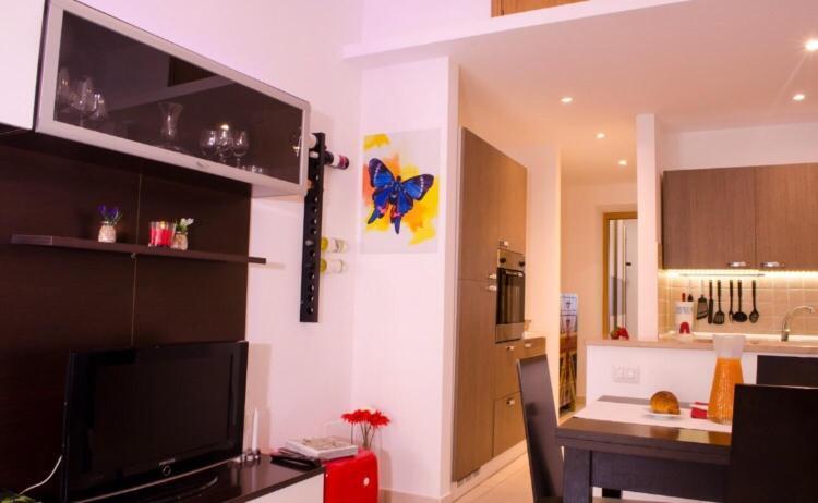 Butterfly Casa Vacanze Сутрі Екстер'єр фото